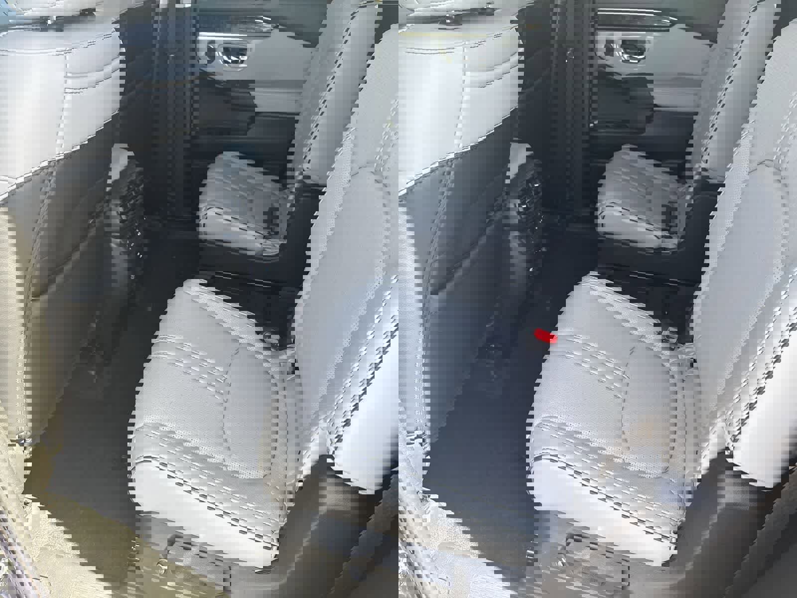 Used 2025 Honda Pilot Elite image 14