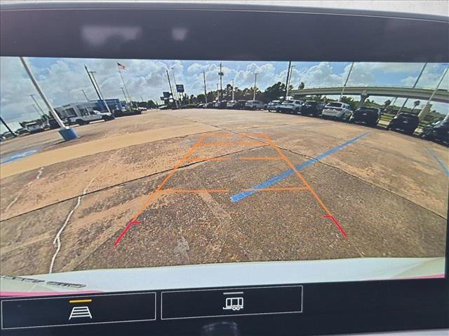 Used 2025 Chevrolet Blazer LT AWD/4WD image 14
