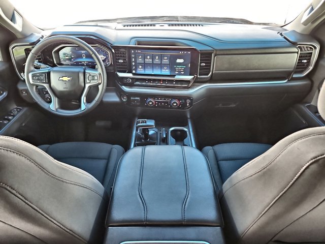 Used 2023 Chevrolet Silverado 1500 LT AWD/4WD image 18