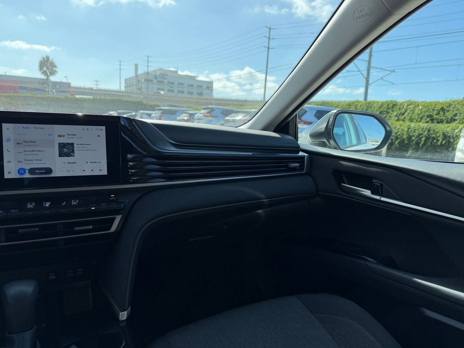 Used 2025 Toyota Camry LE image 34