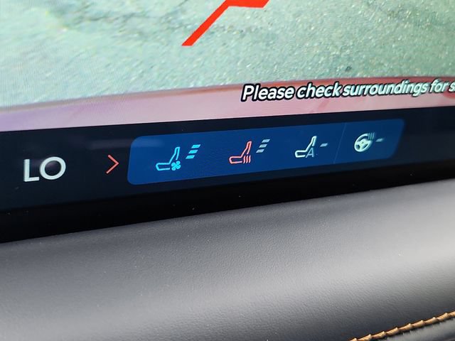 New 2025 Lincoln Aviator Black Label w/ Jet Appearance Package AWD/4WD image 22