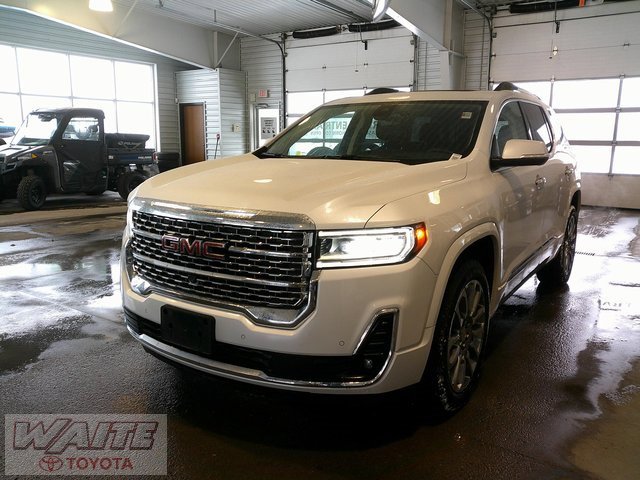 Used 2023 GMC Acadia Denali w/ Denali Ultimate Package image 6