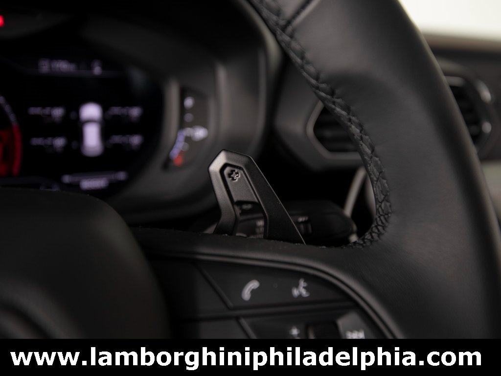 Used 2024 Lamborghini Urus S image 33