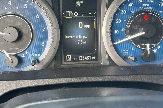 Used 2017 Toyota Sienna XLE w/ XLE Navigation Package FWD image 31