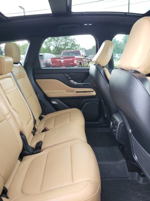 Used 2021 Lincoln Corsair Reserve w/ Equipment Group 201A image 19