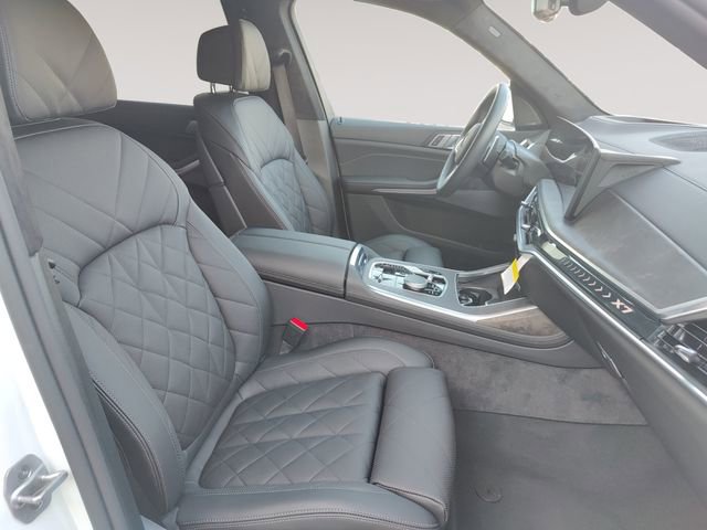 Certified 2026 BMW X7 xDrive40i w/ M Sport Package image 15