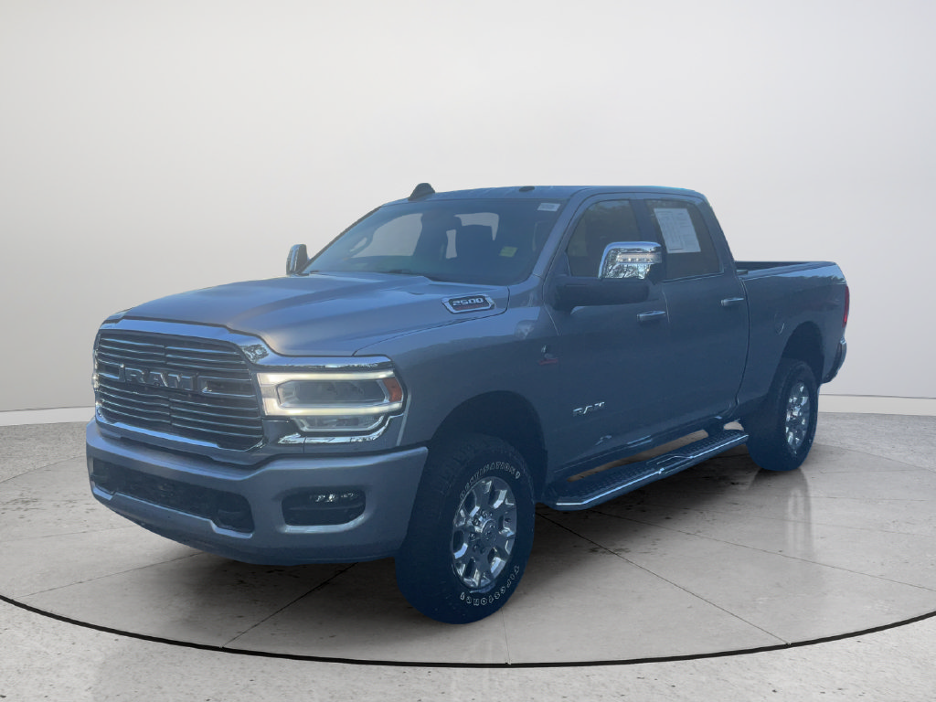 Used 2024 RAM 2500 Laramie AWD/4WD image 4