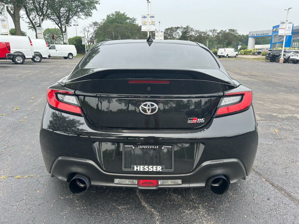 Used 2024 Toyota GR86 Premium RWD image 6
