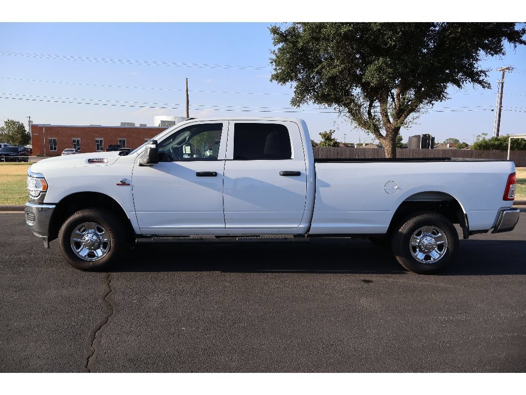 Used 2024 RAM 2500 Tradesman w/ Chrome Appearance Group AWD/4WD image 2