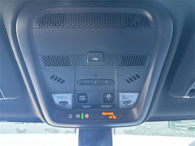 Certified 2022 Cadillac XT5 Premium Luxury w/ LPO, Floor Liner Package image 76