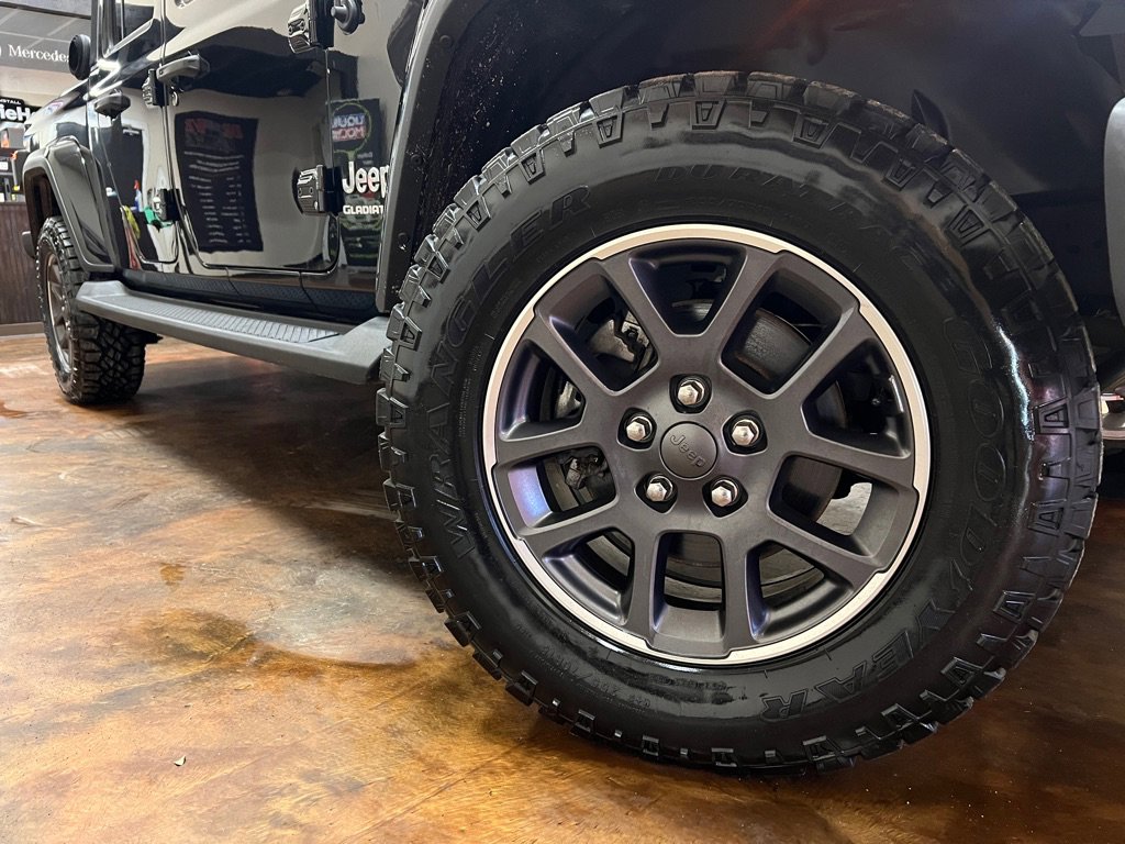 Used 2020 Jeep Gladiator Overland image 41