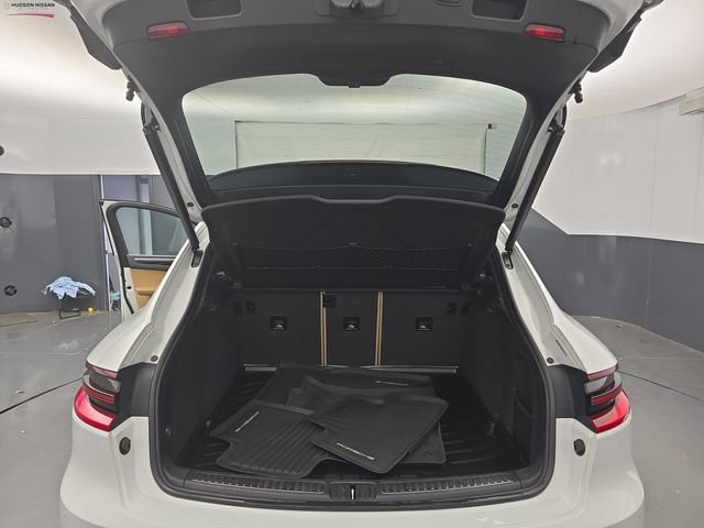 Used 2018 Porsche Macan S image 49