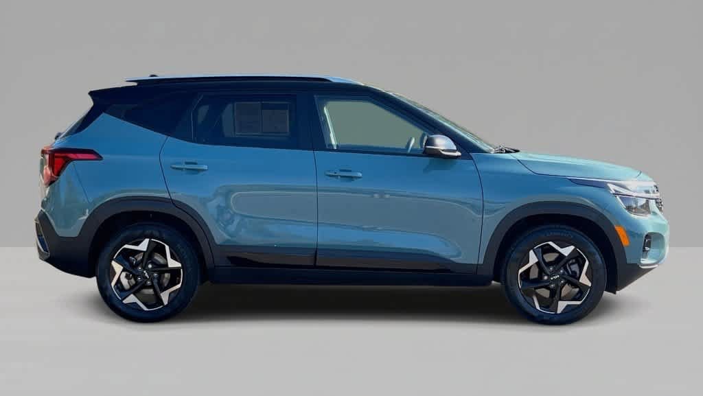 Used 2025 Kia Seltos S AWD/4WD image 9