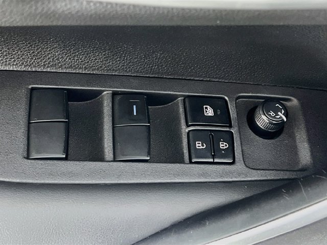 Used 2024 Toyota Corolla SE w/ SE Premium Package FWD image 12