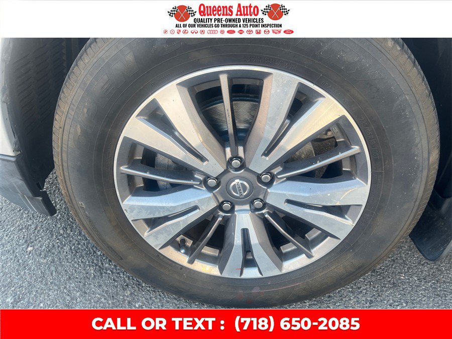 Used 2019 Nissan Pathfinder S AWD/4WD image 30