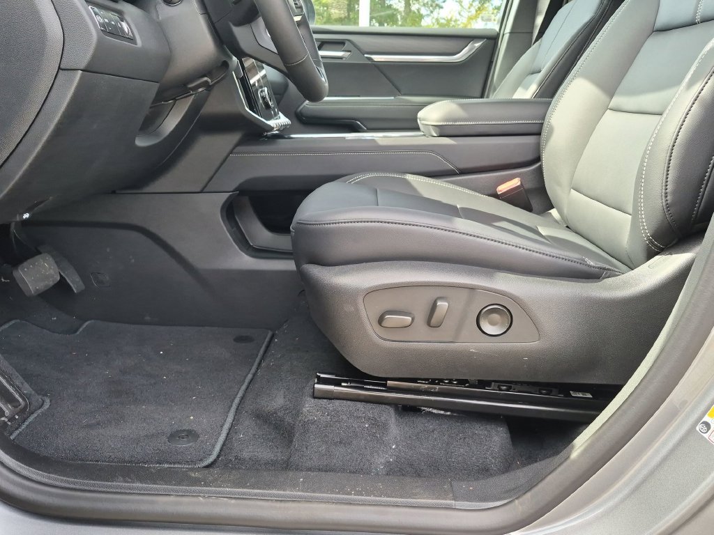 New 2026 GMC Acadia Elevation w/ Elevation Premium Package AWD/4WD image 10