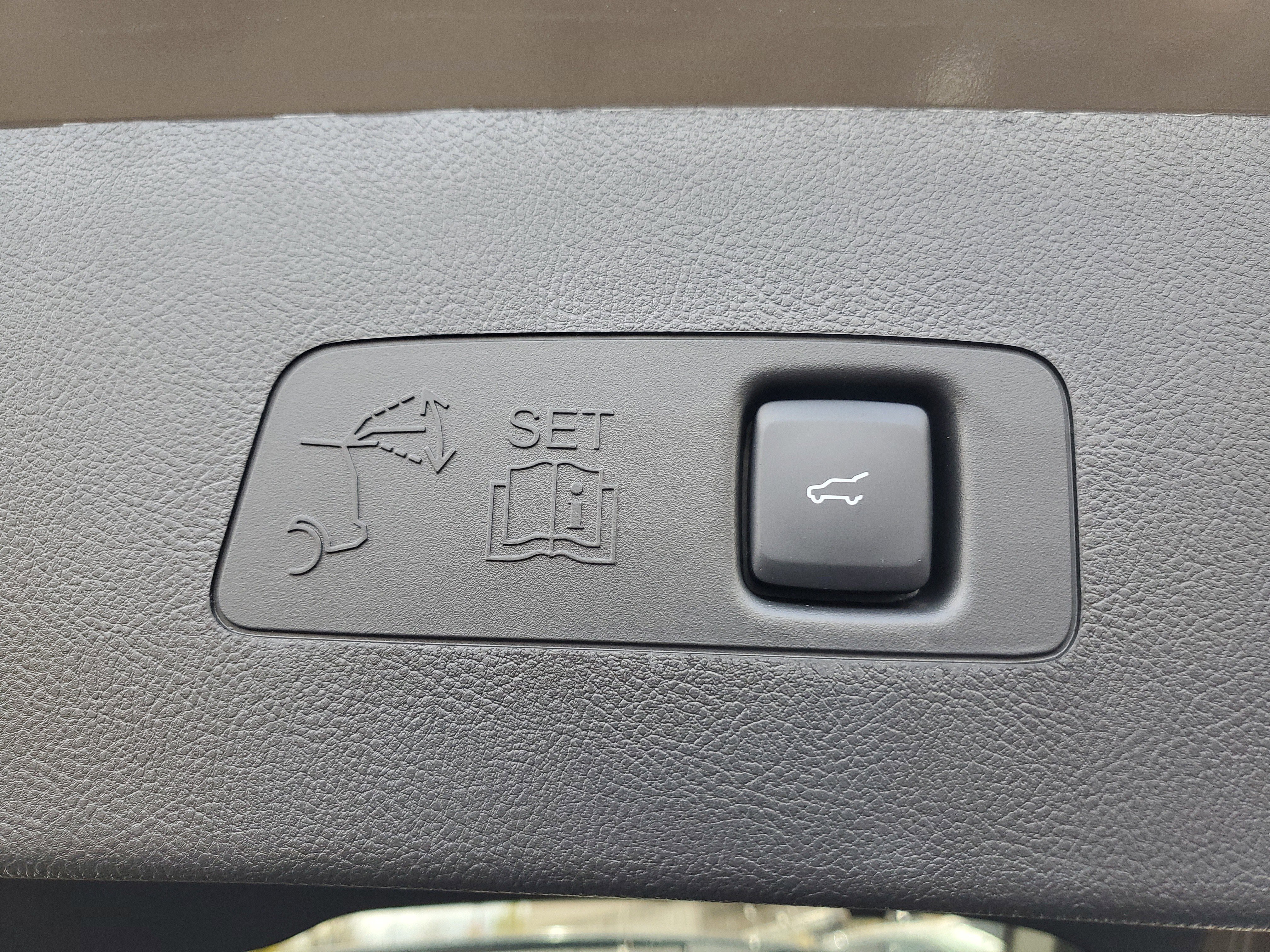 New 2026 Lincoln Corsair Premiere image 30