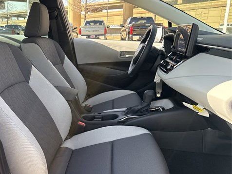 New 2026 Toyota Corolla LE FWD image 29