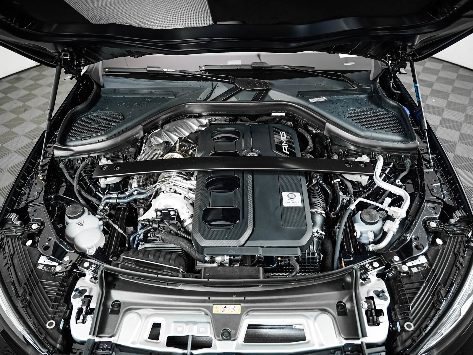 New 2026 Mercedes-Benz GLC 43 AMG 4MATIC image 3