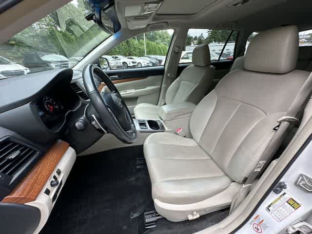 Used 2013 Subaru Outback 3.6R Limited w/ Moonroof Pkg AWD/4WD image 15