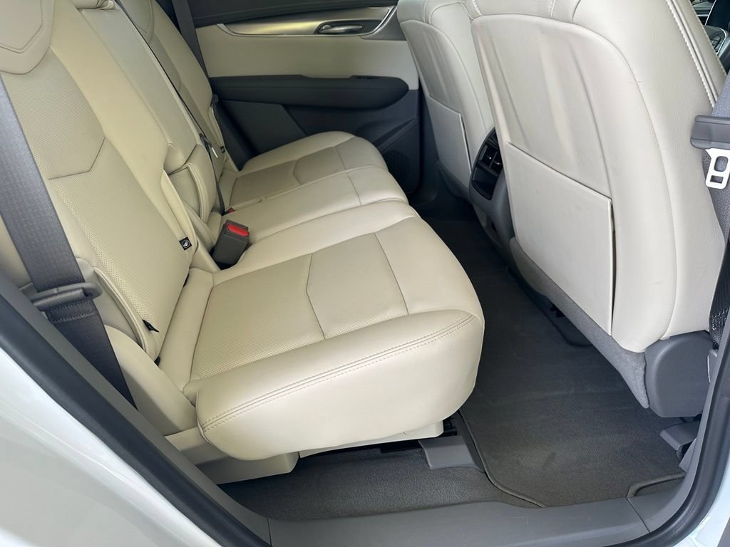 Certified 2022 Cadillac XT5 Premium Luxury w/ Technology Package FWD image 38