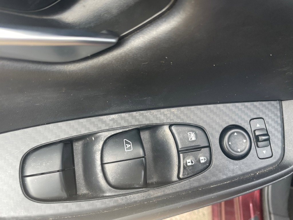 Used 2021 Nissan Sentra SV image 17