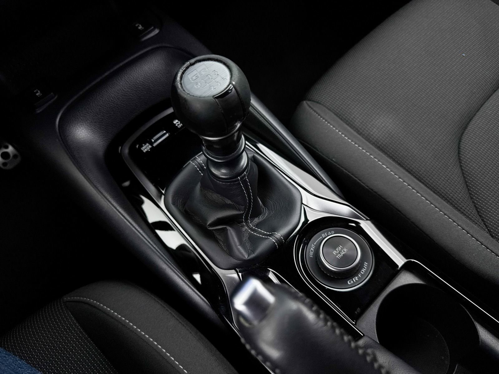 Used 2023 Toyota Corolla Core w/ Performance Package image 30