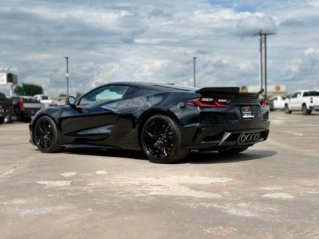 Used 2026 Chevrolet Corvette Z06 RWD image 6