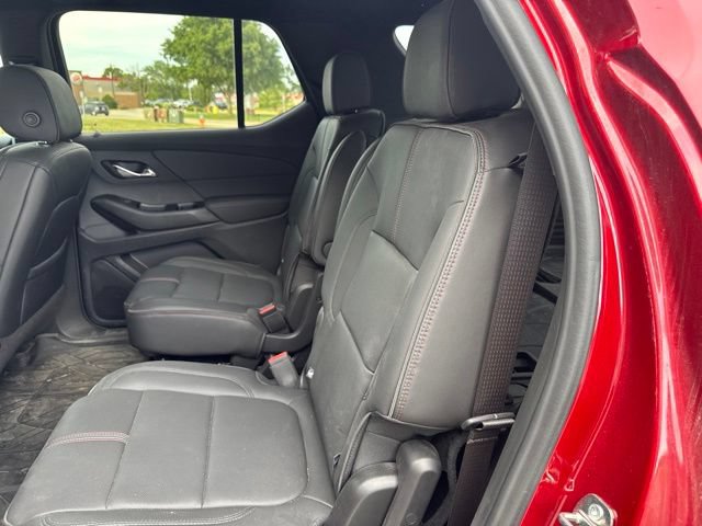 Used 2023 Chevrolet Traverse RS FWD image 14