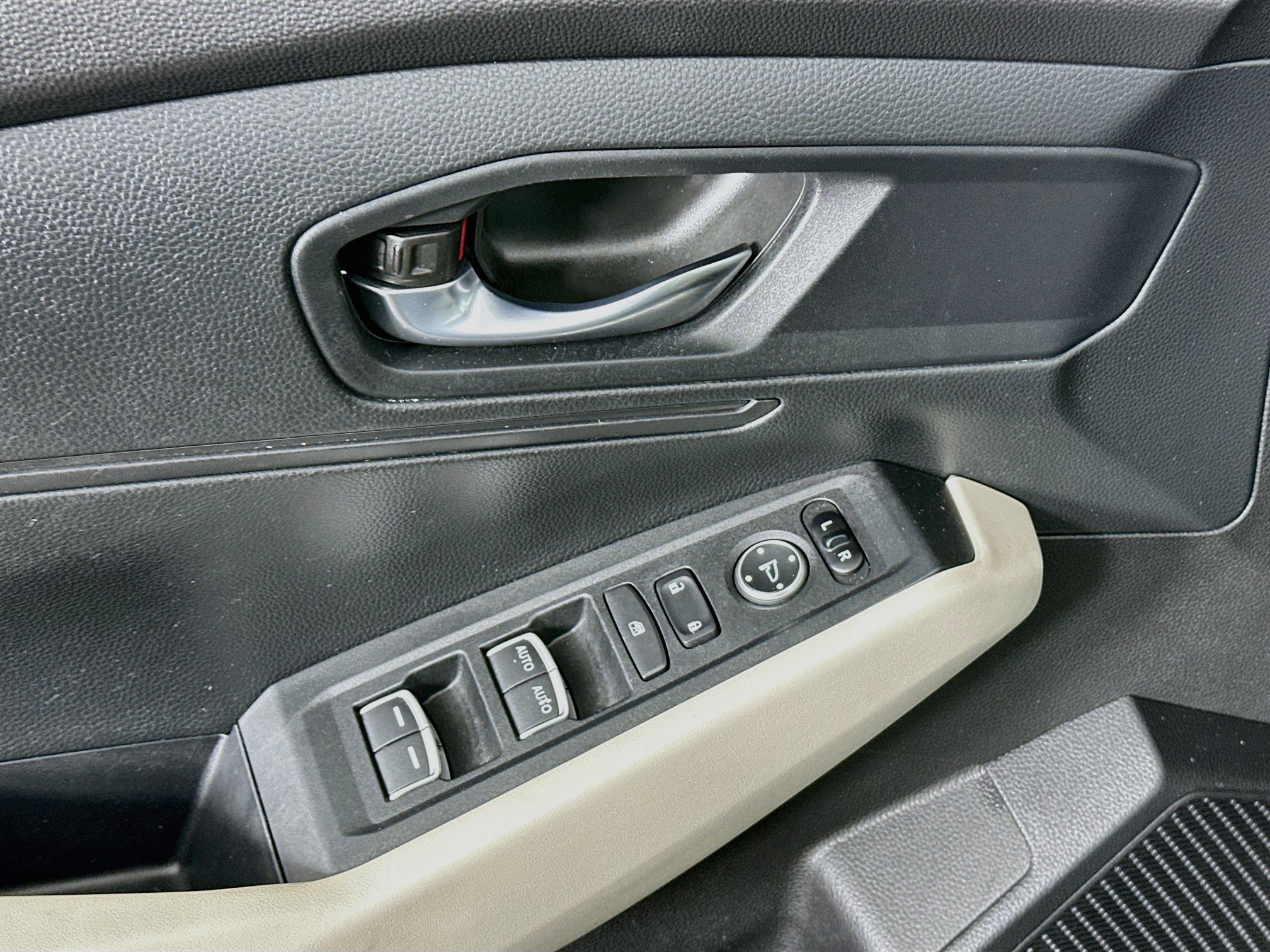 Used 2023 Honda Accord LX image 15