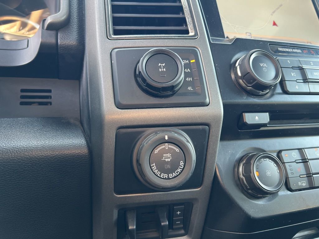 Used 2017 Ford F150 Raptor image 21