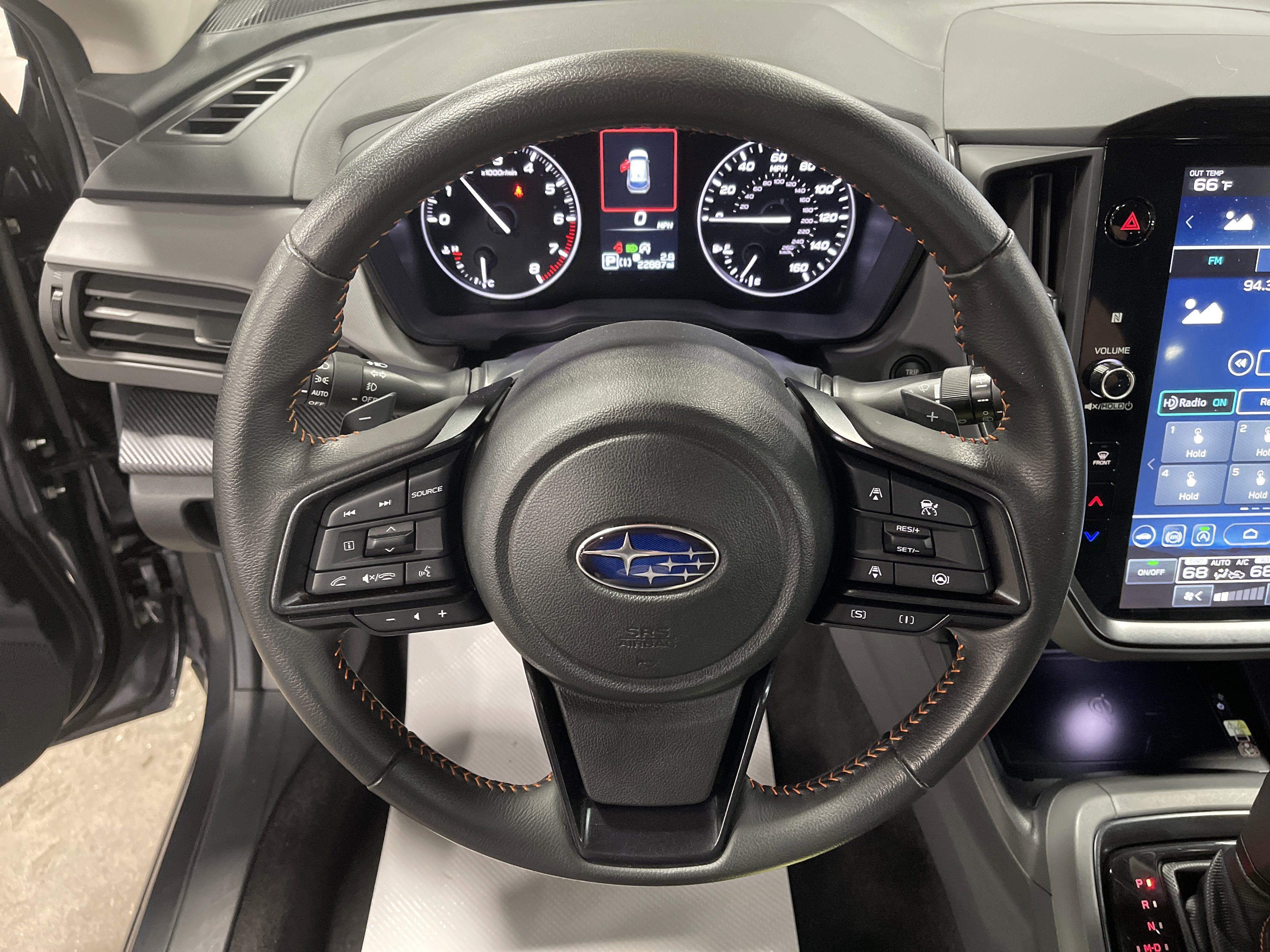 Used 2024 Subaru Crosstrek 2.5i Limited w/ Crosstrek Mirror Package image 17