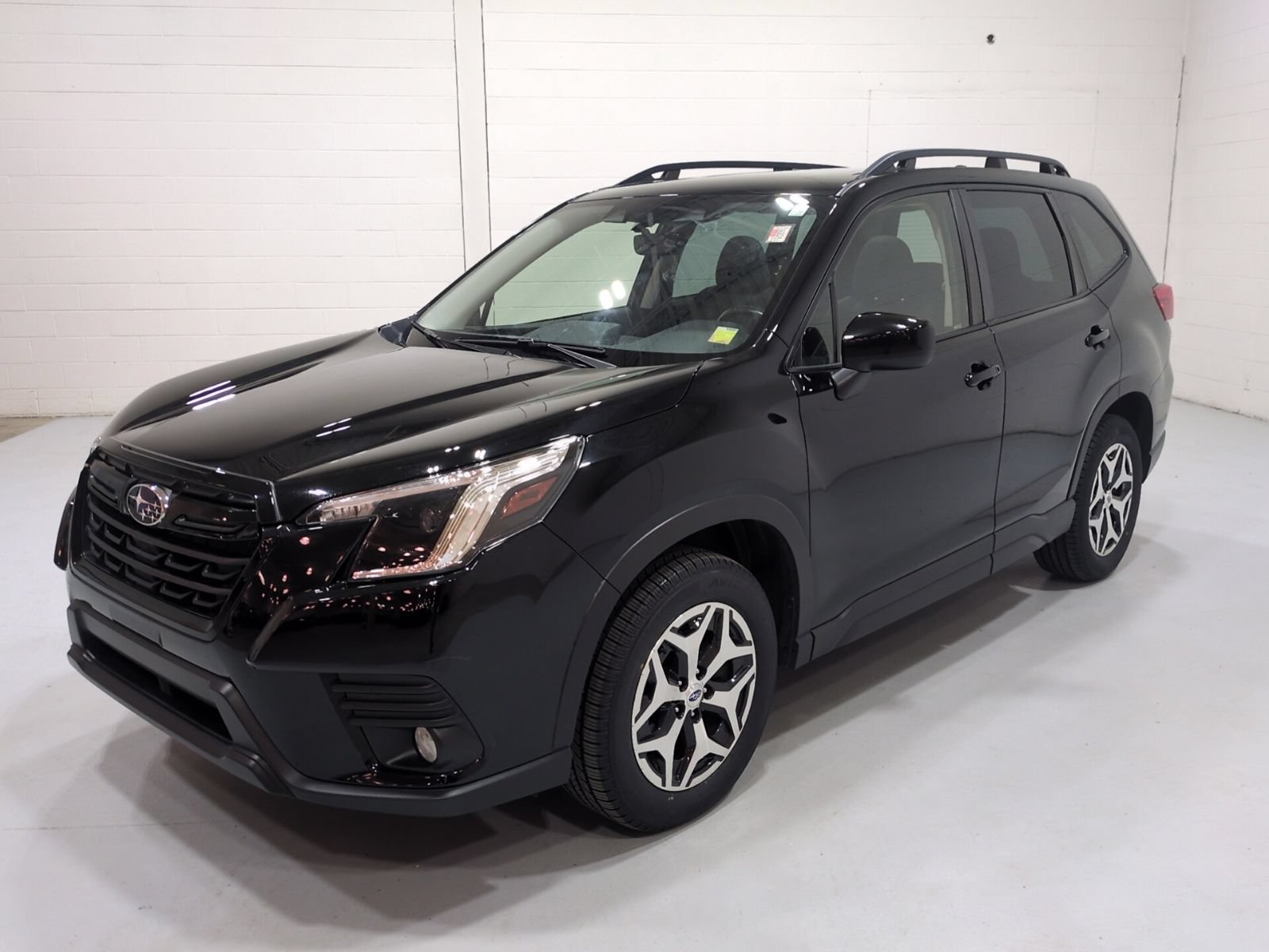 Certified 2023 Subaru Forester Premium AWD/4WD image 7