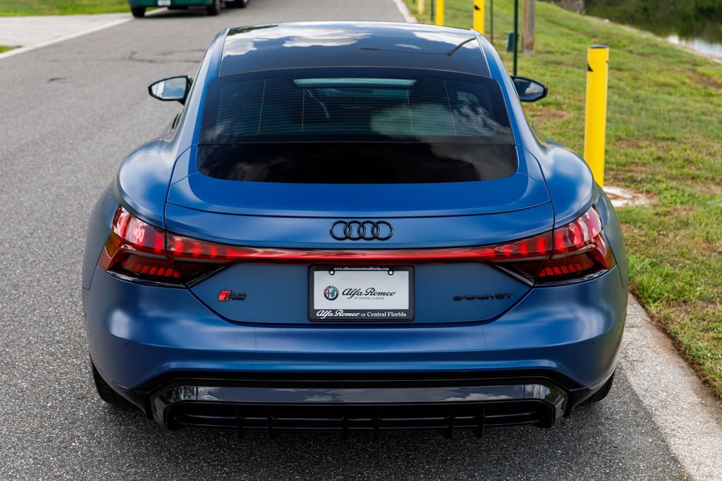 Used 2022 Audi RS e-tron GT w/ Carbon Performance Package AWD/4WD image 4