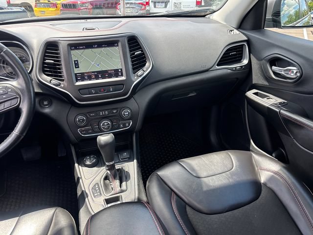 Used 2021 Jeep Cherokee Trailhawk w/ Sun, Sound & Nav Group AWD/4WD image 12