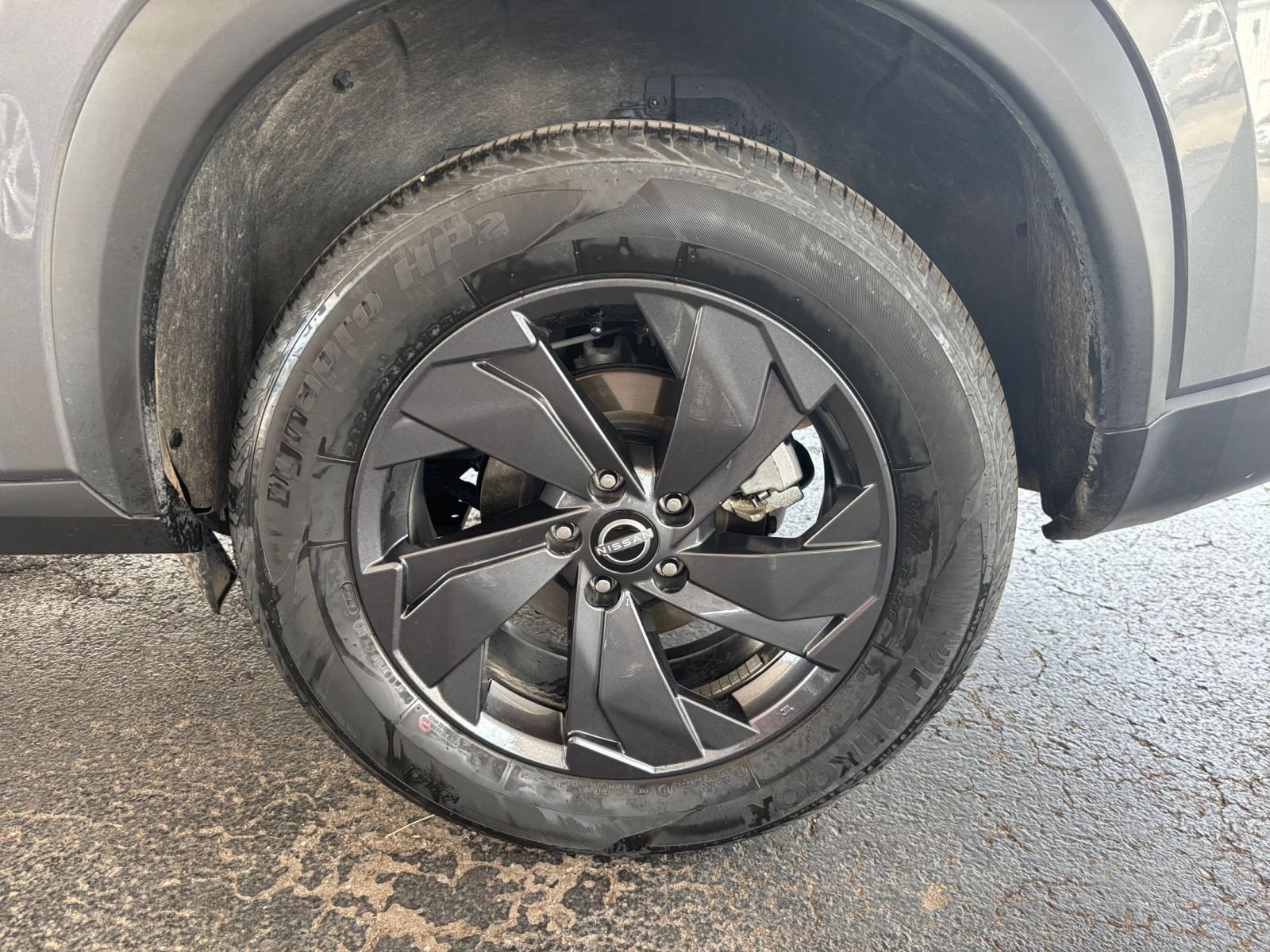 Used 2026 Nissan Rogue SV AWD/4WD image 32