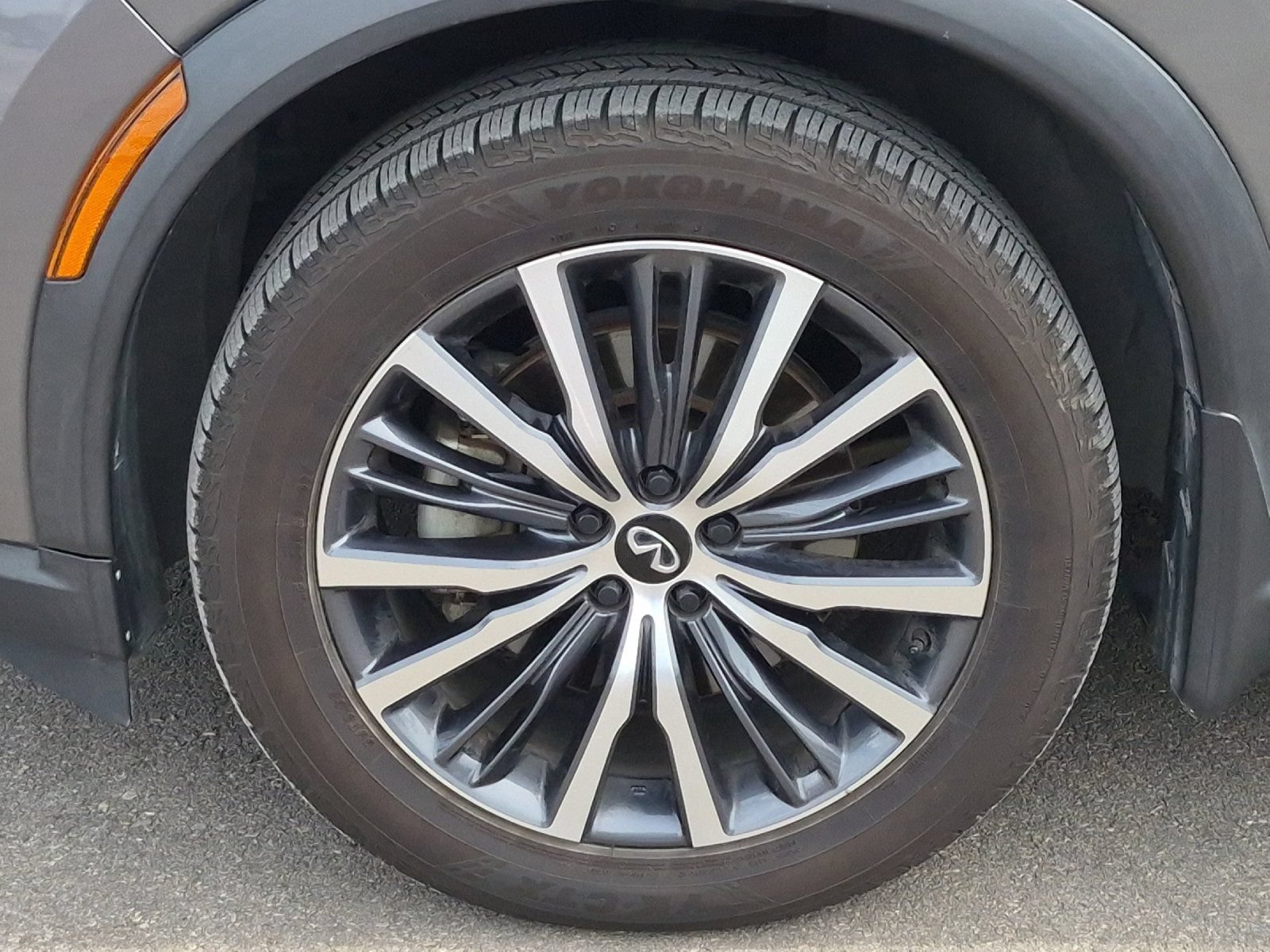 Used 2023 INFINITI QX60 Sensory AWD/4WD image 26