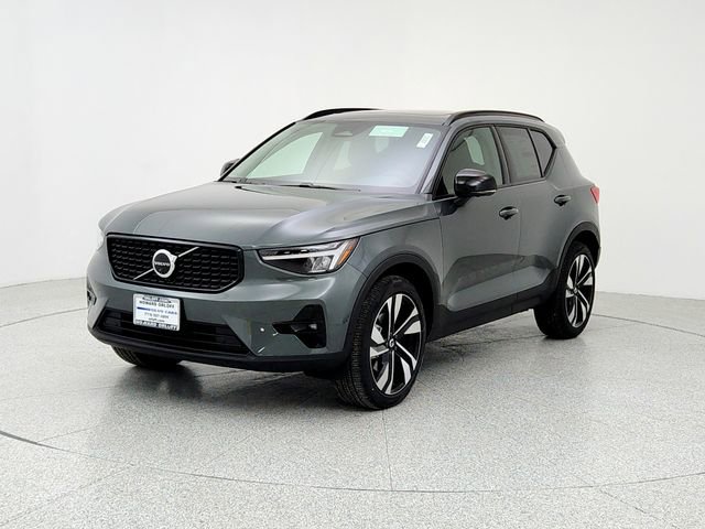 New 2026 Volvo XC40 B4 Plus w/ Climate Package image 1