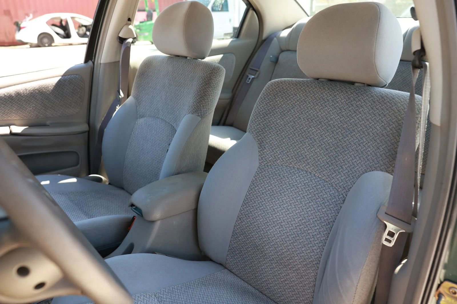 Used 2001 Dodge Neon Highline image 12