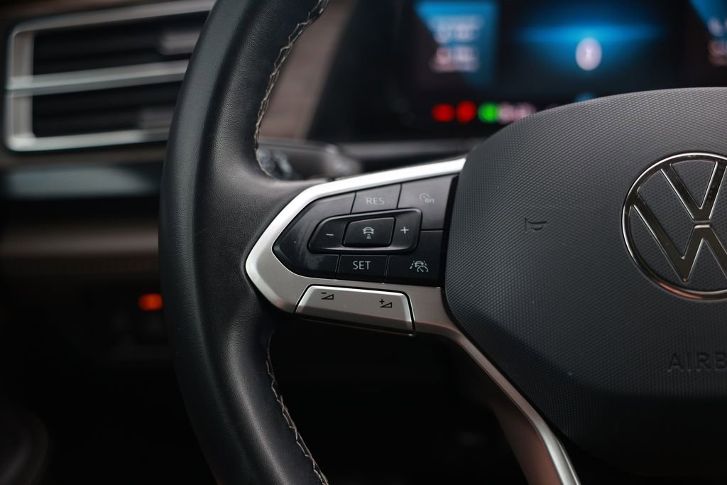 Used 2024 Volkswagen Atlas SEL AWD/4WD image 21