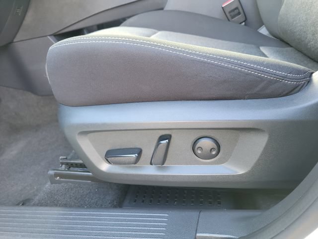 Used 2024 Nissan Rogue SV AWD/4WD image 15