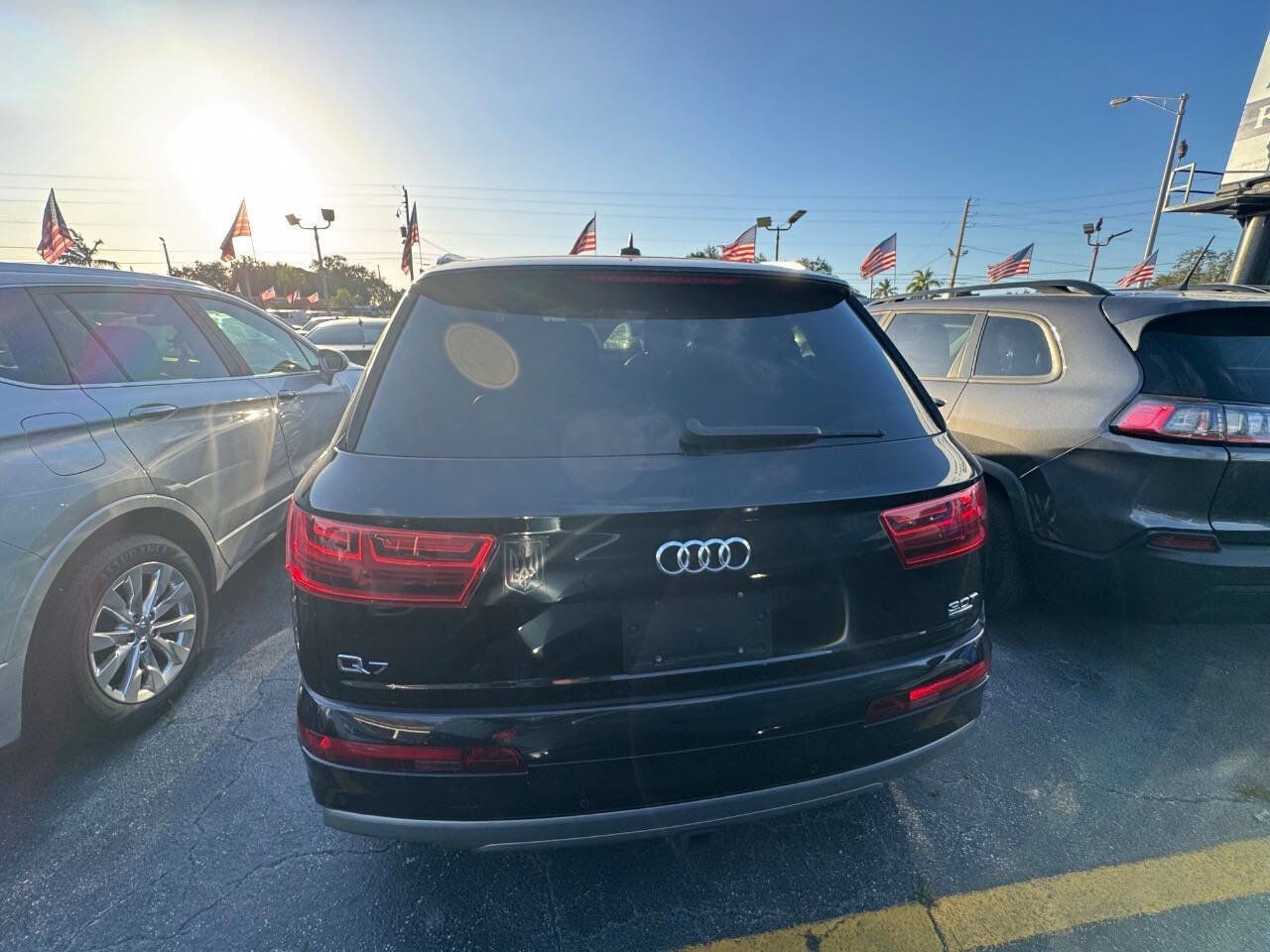 Used 2017 Audi Q7 3.0T Prestige image 4