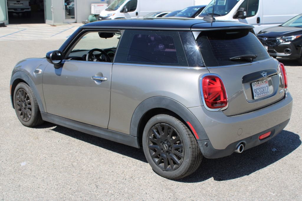 Used 2020 MINI Cooper 2-Door Hardtop FWD image 6