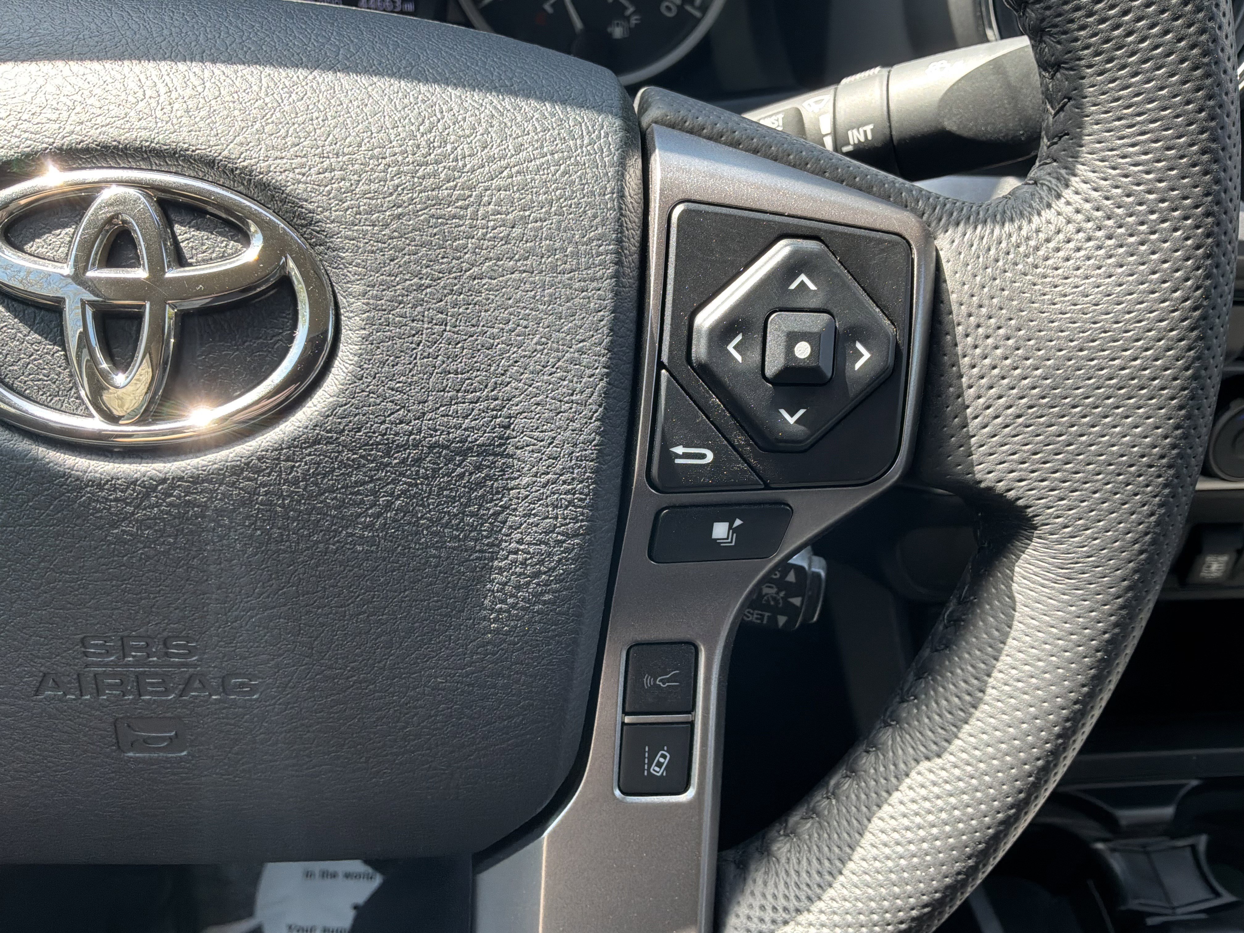 Used 2023 Toyota Tacoma SR5 image 17