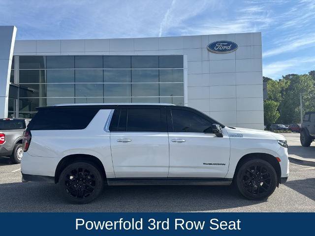 Used 2021 Chevrolet Suburban High Country w/ Premium Package 2 AWD/4WD image 2
