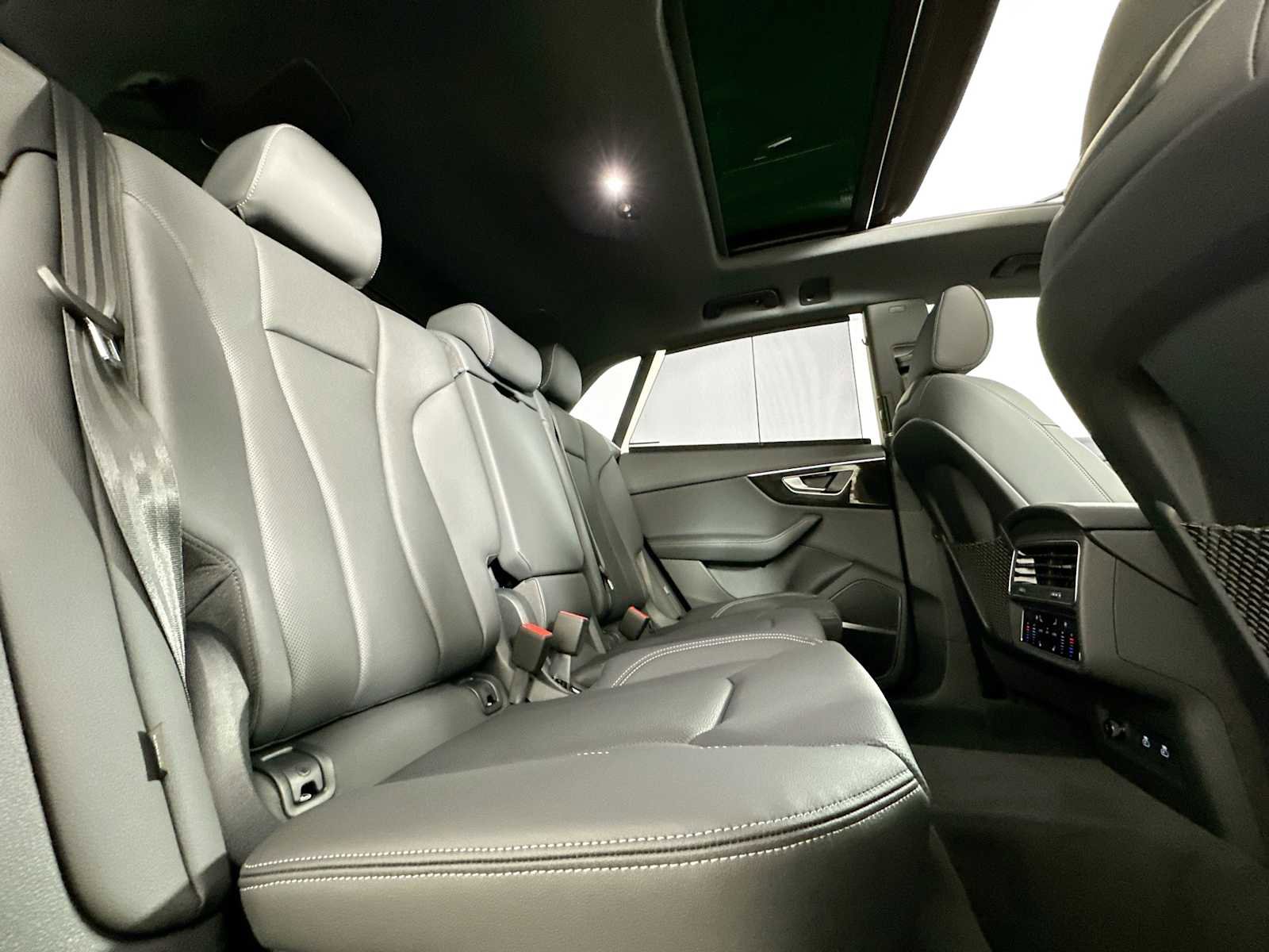 New 2025 Audi Q8 Premium Plus image 26
