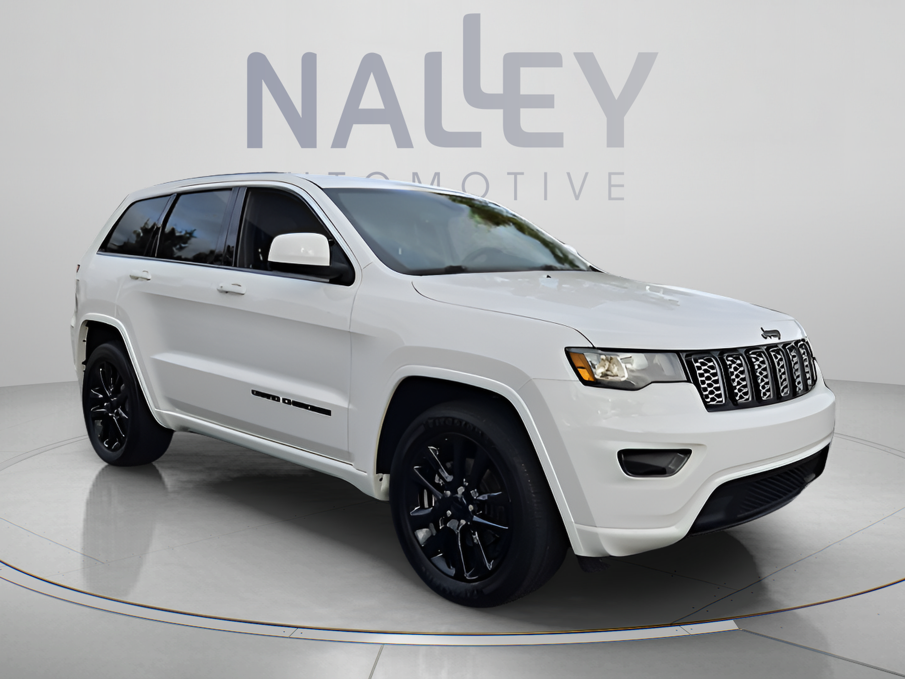 Used 2020 Jeep Grand Cherokee Altitude RWD image 7