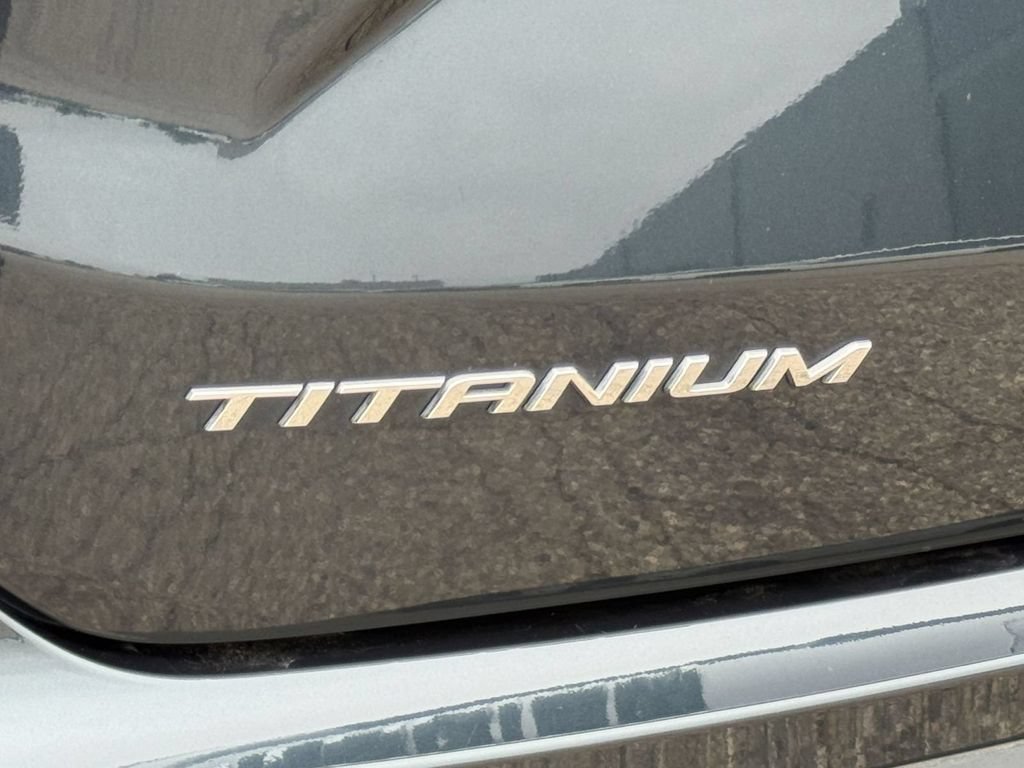 Used 2024 Ford Edge Titanium AWD/4WD image 10
