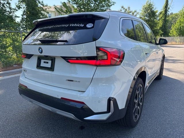 Used 2025 BMW X1 xDrive28i w/ Technology Package image 10