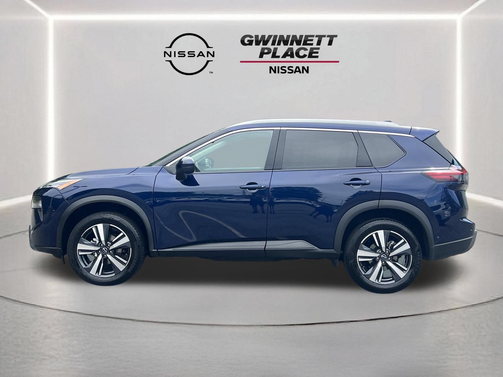 Certified 2026 Nissan Rogue SL FWD image 21